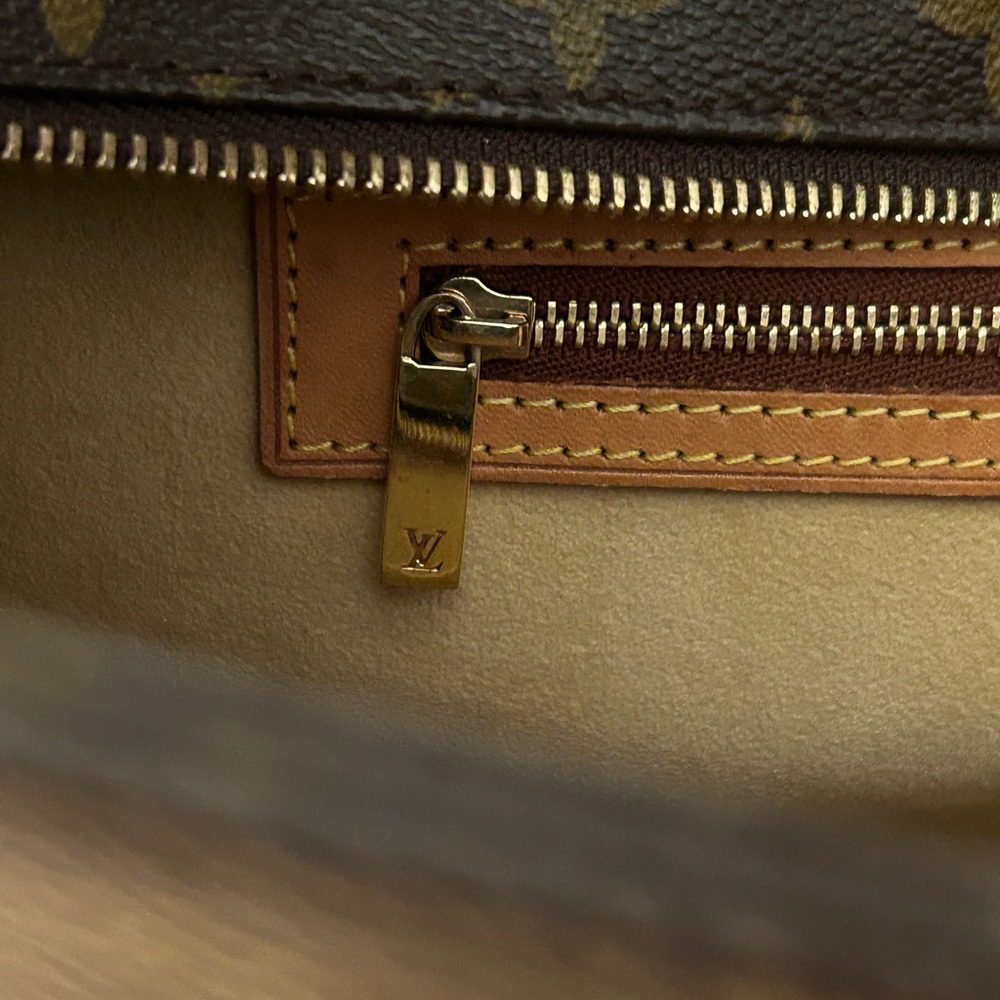 Louis Vuitton Luco Monogram Tote Bag vintage - Picture 9 of 16